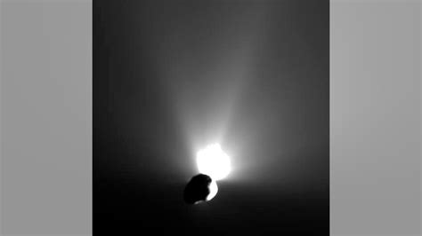 Nasas Stardust Spaceship Takes High Res Photos Of Comet Tempel 1 Fox