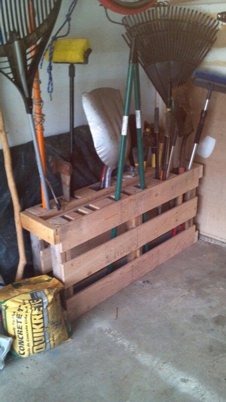 Two Small Pallets Scrap 2x4s And Here You Have A Garden