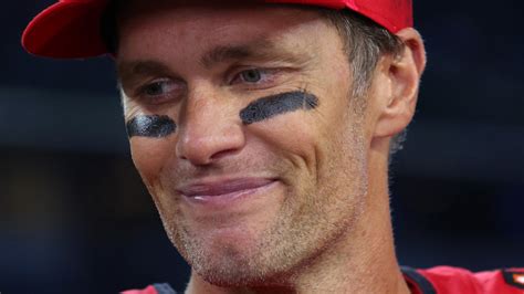 Tom Brady Doesn T Seem Glum On Social Media Amid Gisele Bundchen Split