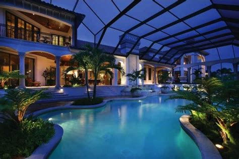 14 Big Mansions With Pools To Celebrate The Season Jhmrad