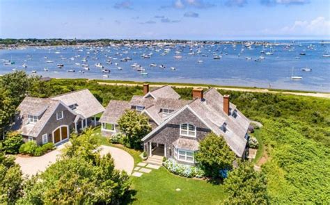 Cape Cod Nantucket Or Martha S Vineyard Which Is Right For You