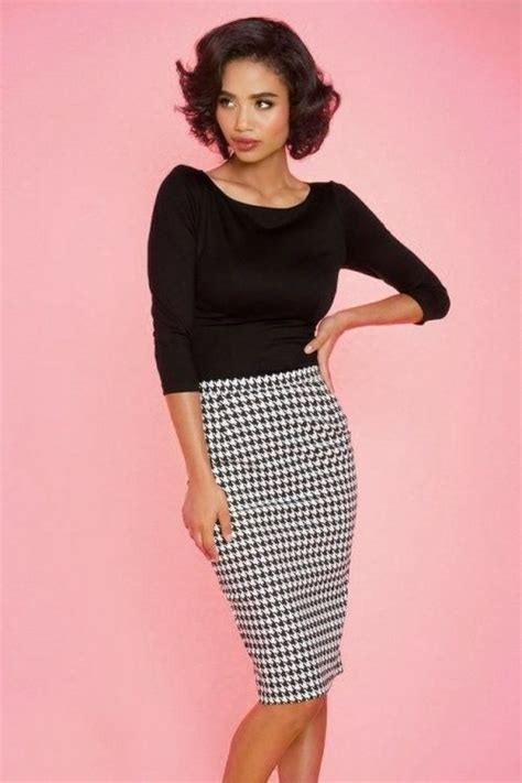Short Straight Skirt With Tapered Hemline Print Houndstooth And