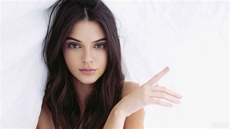 1399052 Kendall Jenner Celebrity Model Women Girls Beautiful