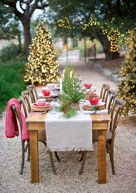 11 Festive Holiday Tablescapes To Inspire You Pizzazzerie
