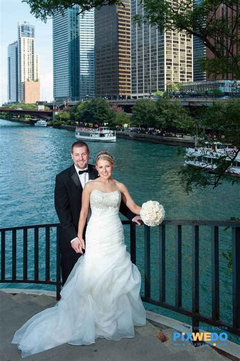 We are a husband and wife team of professional chicago wedding photographers who focus on beauty and creativity for all of our photos. Most popular wedding photography locations Chicago and suburbs - PixWeDo.com- Artistic Photography