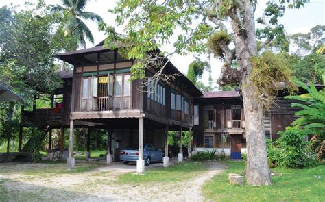 For the list of accommodations and homestay in alor gajah, please click the link. Penang Monthly - A New Lease of Life for Rumah Kampung