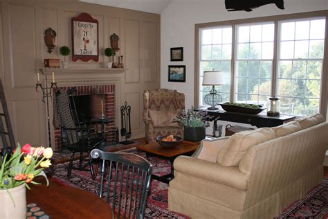 Pin By Marybeth Slovak On Inspiring Colonialprimitive Living Rooms