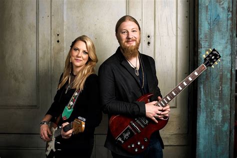 The Tedeschi Trucks Band Recharges After The Allman Brothers Wsj