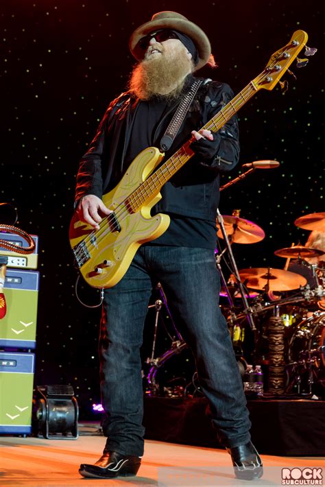 Zz top is an american rock band formed in 1969 in houston, texas by vocalist and guitarist billy gibbons.after its formation, the band had undergone a few member changes before settling on its most consistent lineup for more than five decades, with the addition of frank beard (drums) and dusty hill (bass) in 1969 and 1970 respectively. ZZ Top at Ironstone Amphitheatre | Murphy's, California ...