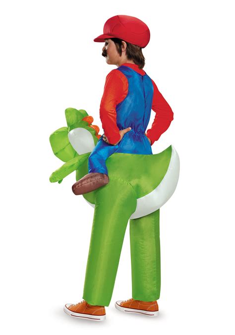 Mario Riding Yoshi 8 Bit