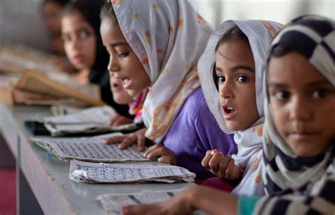 Nearly Three Quarters Of Pakistani Girls Not In School Report