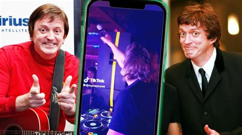 The Red Wiggle Murray Cook Is Now A Dj Who Spins Wiggle Tunes On The