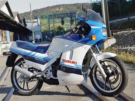 Suzuki Rg125 Gamma 名車 自動車 オートバイ