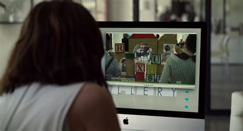 Apple IMac Computer Used By Rene Russo In Velvet Buzzsaw