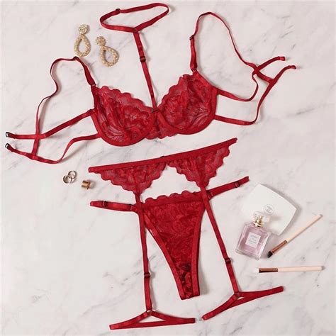 Buy 2021 New Red Floral Lace Garter Sexy Lingerie Set Women Intimates Underwire Bra And Thongs