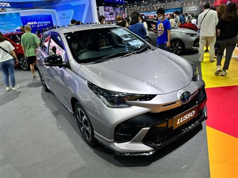 Toyota Yaris Facelift Masih Anteng Pakai Tnga Cangkok Tampang C Hr Nmaa