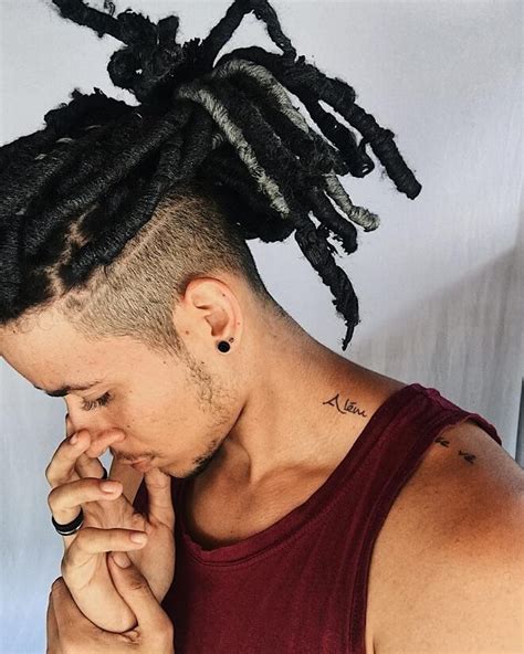 Just keep in mind that it's much easier to deal with thinner locks. Top 30 Cool Dreadlock Styles for Men | Best Dreadlock Styles 2019