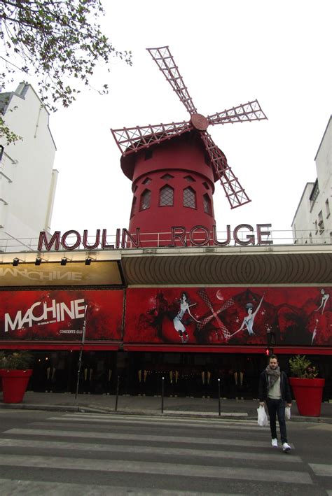 Paris 3 The Moulin Rouge And The Sex Shop District Erasmus Blog Paris France