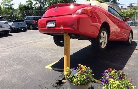 10 Incredible Parking Fails You Cant Pull Off No Matter How Hard You