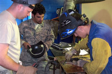 Airmen Train Iraqi Maintainers Air Force Article Display