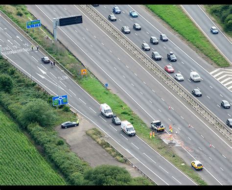 M40 Crash Two Men Die After Horror Christmas Eve Pile Up In Oxfordshire Daily Star