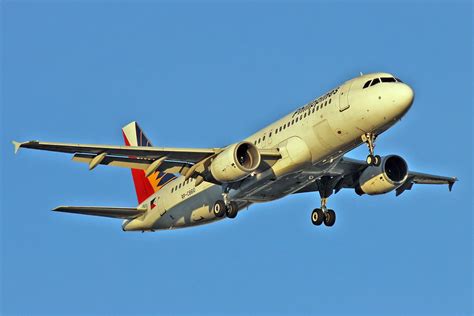Perth Airport Spotters Blog New Philippine Airlines A320 216 Rp C8010