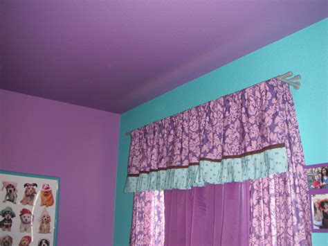 While classic white paint is a perennial favorite, a pop of ceiling color enhances a bedroom's character. Purple Painting Ideas for a Girl's Room | Dengarden