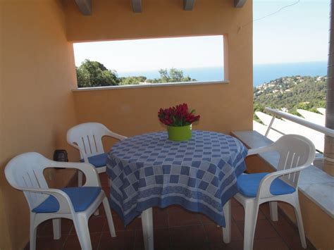 939 alquileres de vacaciones en tossa de mar. Alquiler apartamento en Tossa de Mar, Costa Brava con acceso a internet y balcón/terraza - Niumba