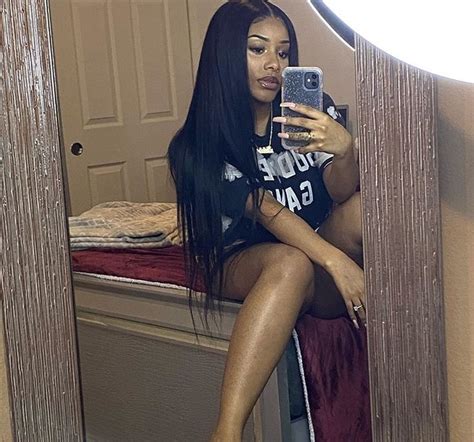 Snapchat Theslimgal Chill Fits Mirror Selfie Scenes