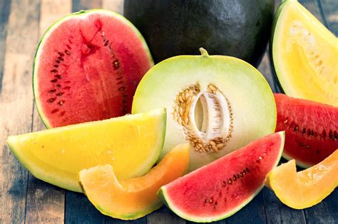 How To Tell If A Melon Is Ripe — Earls Organic Produce