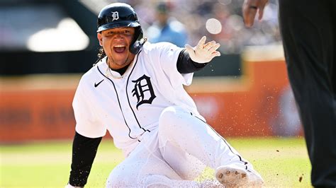 miguel cabrera honored pregame then helps tigers secure second in al central