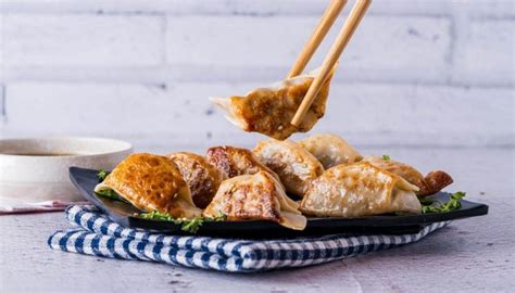 Recipe Chinese Pan Fried Dumplings Newshub