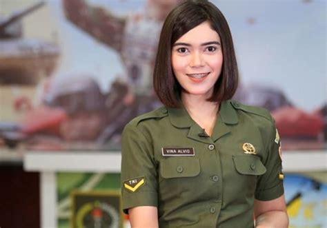 Lihat Gaya Tentara Cantik Indonesia Yang Bisa Bikin Klepek Klepek Okezone Lifestyle