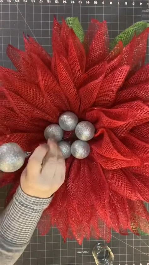 How To Make A Poinsettia Wreath With Julies Wreath Boutique