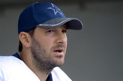 Tony Romo Retiring From The Nfl Will Replace Phil Simms At Cbs