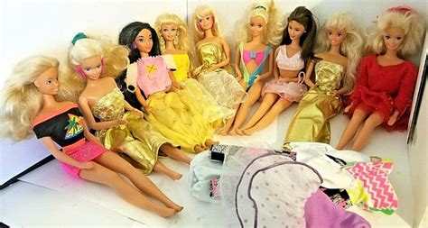 9 Vintage Mattel 1966 Barbie Dolls Clothes And 3d Fashion Doll Trunk No 10350 Etsy