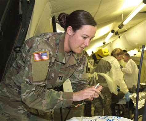 Us Medical Soldiers Help Manage The Unexpected Article The United
