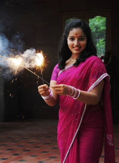 Malavika Menon In Saree Actress Photos