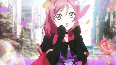Maki In Halloween Outfit