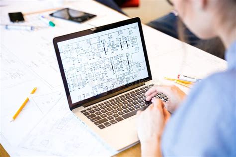 Woman Engineer Working On Laptop Stock Image Image Of Draft