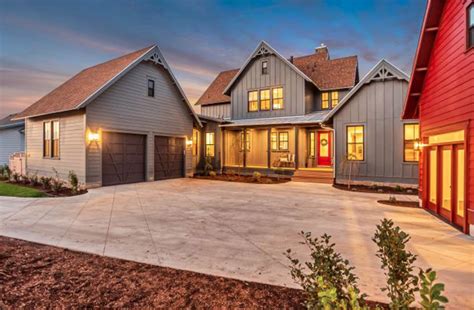 Modern Farmhouse Style New Build In South Jordan Utah Homes Of The Rich