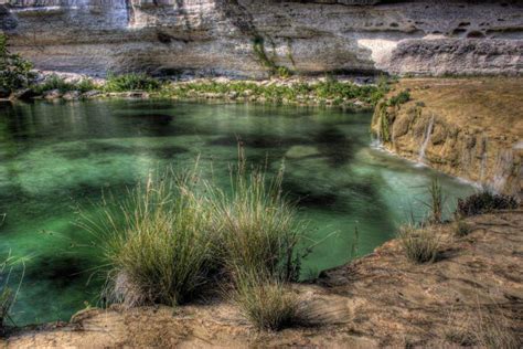 This Hidden Swimming Hole In Texas Is Too Beautiful For Words Hidden