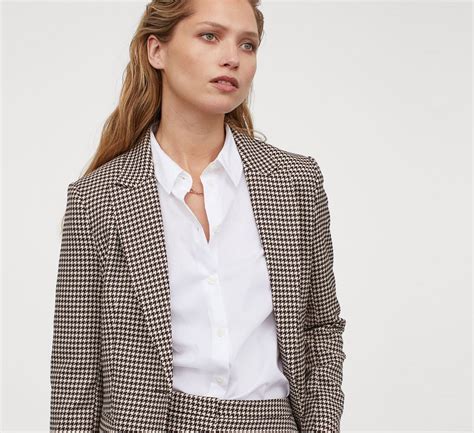 Trendy Work Blazers for the Professional Woman