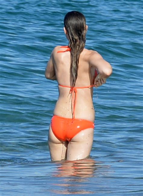 Olivia Wilde Bikini Ass