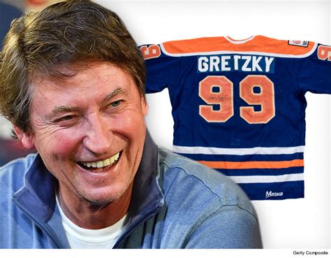 Wayne Gretzky Stick Handling Shooting Passing Playing Through