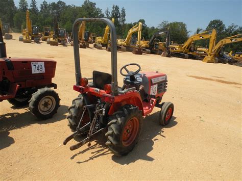 Kubota B 1700 Farm Tractor