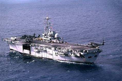 Archivouss Inchon Mcs 12 Underway At Sea In September 1997 970900 N