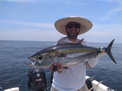 Pesca En Bahía Cupica Colombia Pesca Cristian Vanegas