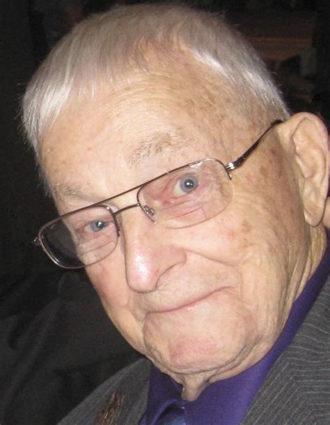 Clyde Van Klaveren Obituary The Oskaloosa Herald