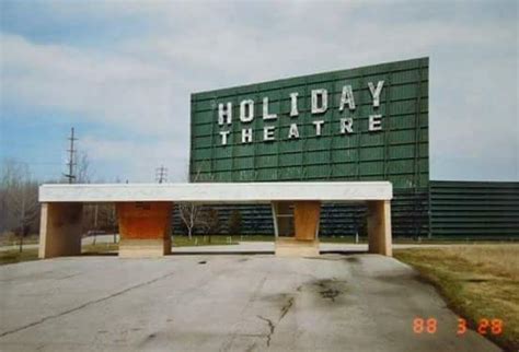 From modern to historic some of the world's most famous. Take A Look Back At The Iconic Drive-In Theaters Of Columbus